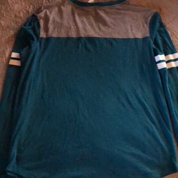 VS long sleeve top size L - Picture 3 of 3